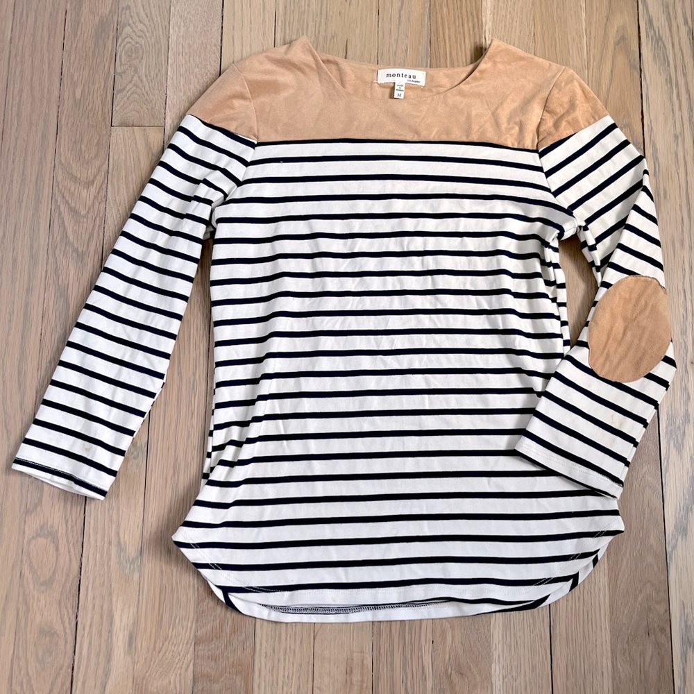 Monteau Suede Elbow Patch 3/4 Sleeve Top. Size Medium.